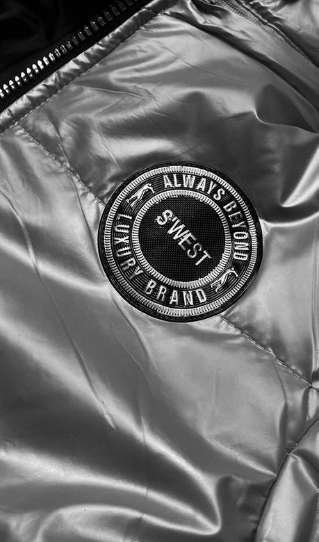 Damska kurtka z odpinanym kapturem szara (B8086-70)