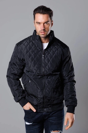 Pikowana kurtka męska ze ściągaczami czarna (58M13083-392)