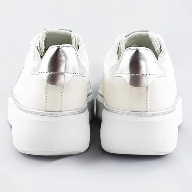 Sznurowane sneakersy z gwiazdką biały-srebrny (bb126l)