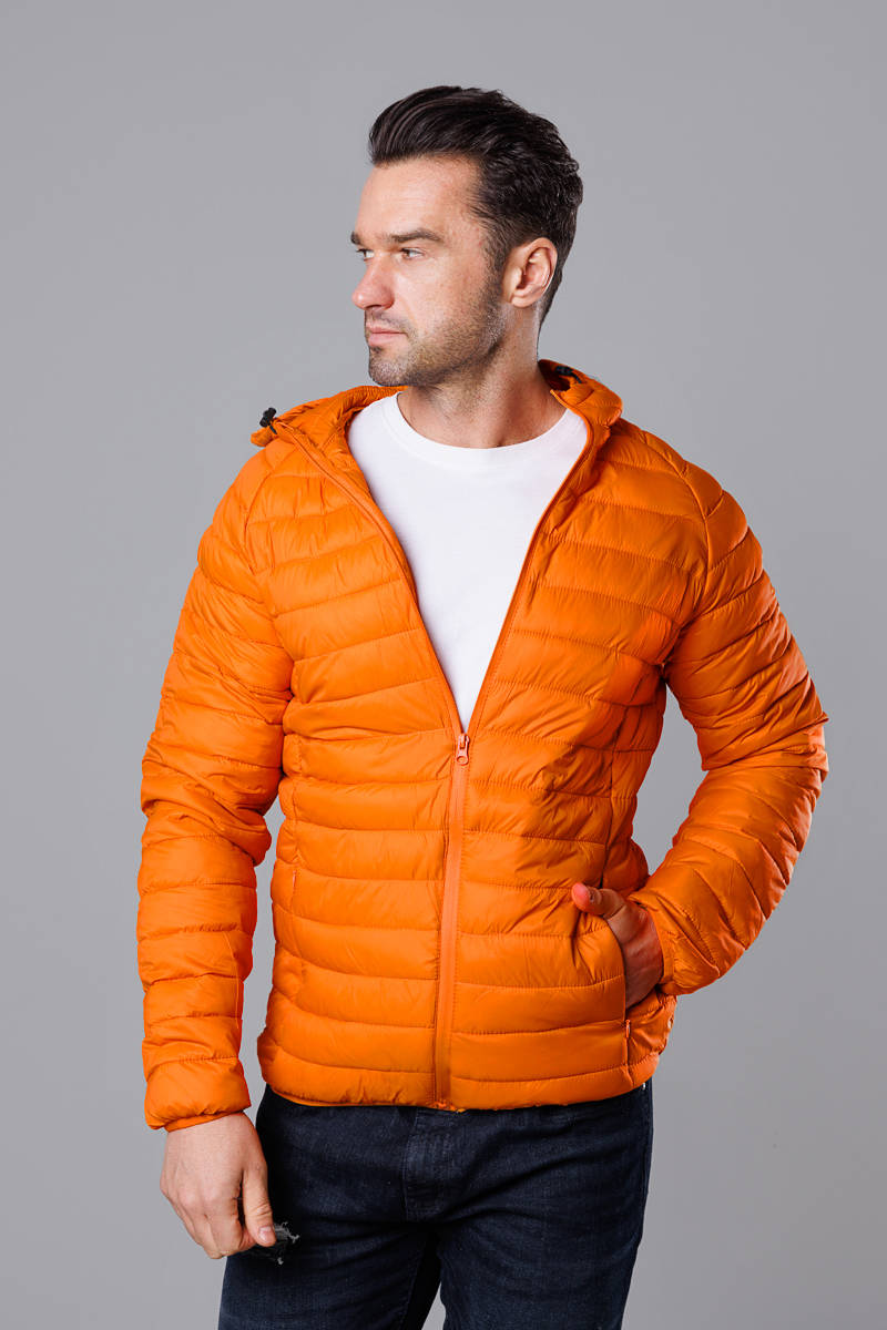 Pikowana kurtka męska z kapturem pomarańczowa (HM112-22)